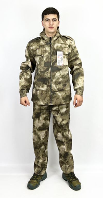 Камуфляжный костюм с капюшоном