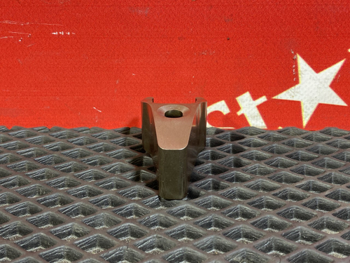 Кронштейн форсунки