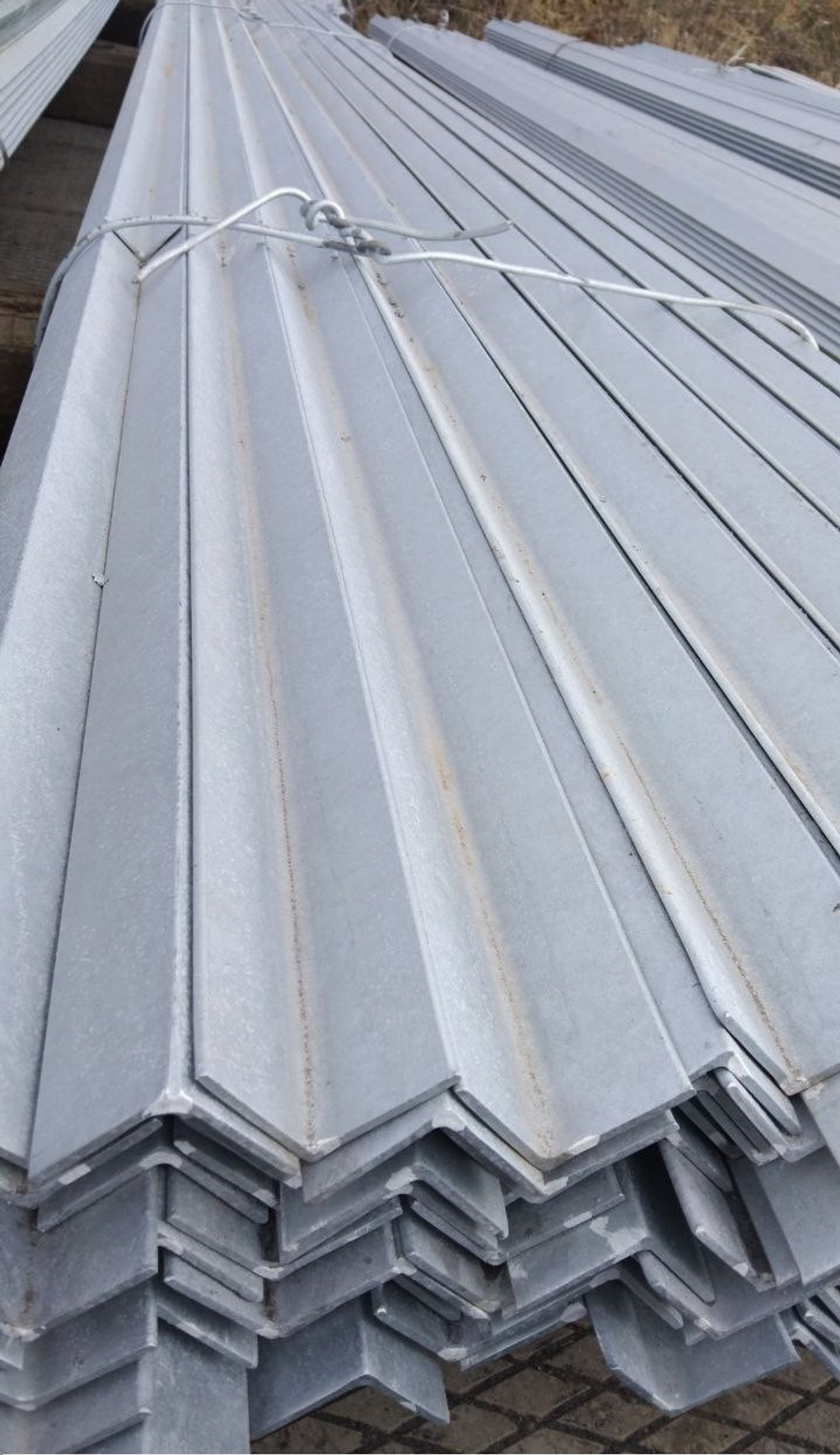 Уголок (оц) 160*160*10 cт.3 (6м/12м) ВИА