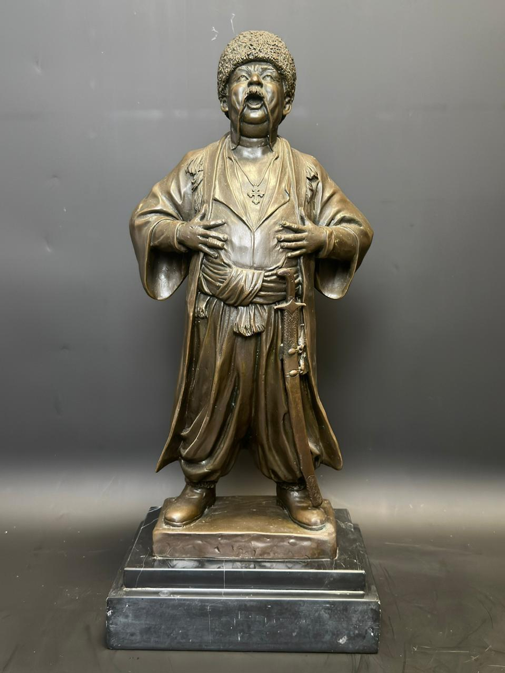 Бронзовая скульптура «Запорожский казак»