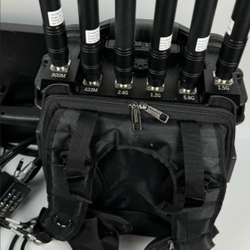 6 каналов / РЭБ Рюкзак подавитель дронов / Гарпия Mobile SKJ 1704 300W,  мощность 300Вт