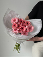 Букет из гербер в нежно-розовом оттенке 15 шт