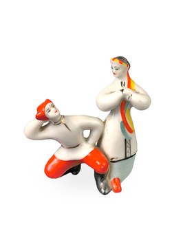 Статуэтка (миниатюра) "Танец с красноармейцем (Гопачок)"