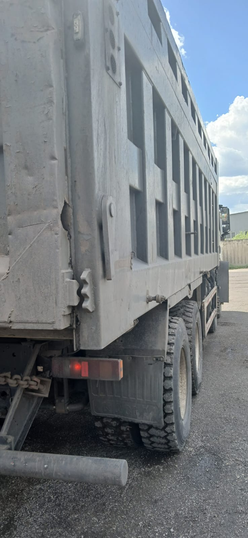 Shacman (Shaanxi) SX* 8x4 Самосвал SX33186V366 (Дизельный, 11,6 л, 423 л.с., МТ)