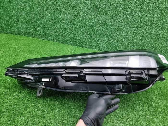 Фара левая Changan Lamore (2023-н.в.) LED