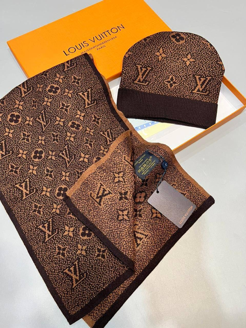Комплект шапка и шарф Louis Vuitton, арт. 464963370