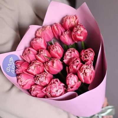 25 розовых пионовидных тюльпанов