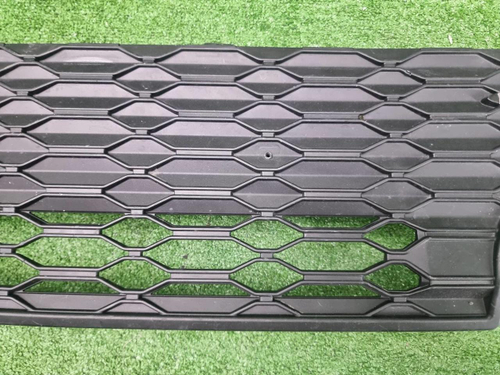 Решетка переднего бампера Mini Hatch F56 (21-24)