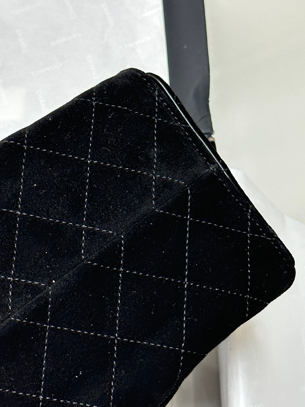 Chanel 25 Small Handbag 30 cm