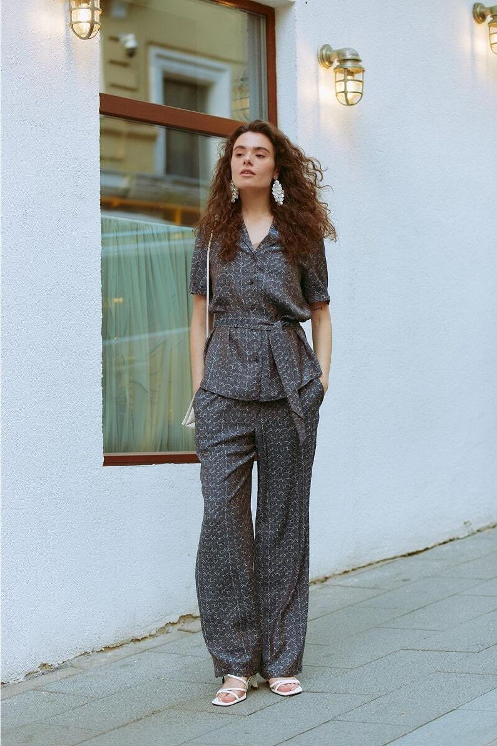 Рубашка с коротким рукавом графитовый принт вискоза