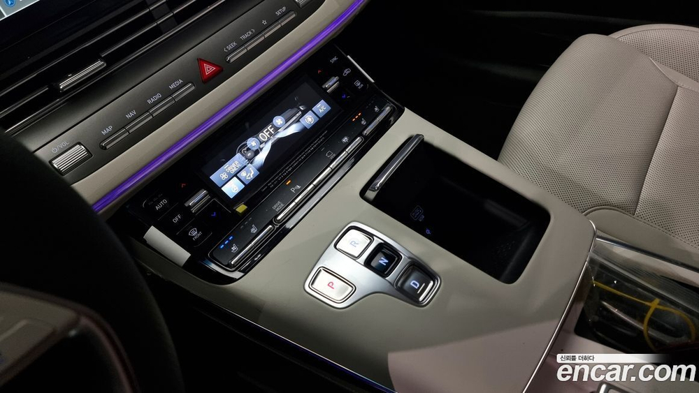 Hyundai The New Grandeur (Azera) IG Hybrid Calligraphy (06.2022)