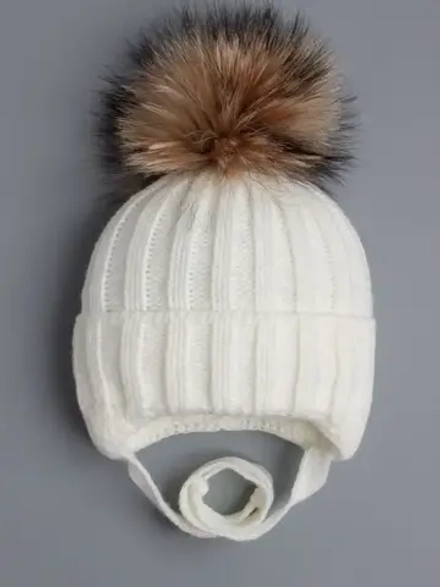 Шапка детская зимняя вязаная на завязках