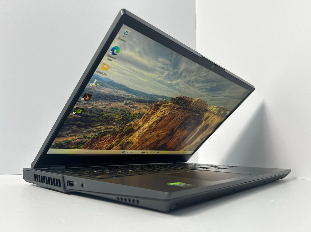 Ноутбук Lenovo Legion 5 15IMH6 (82NL0000RU) 15.6"/Intel Core i5 10500H/RAM 16 GB/SSD 512 GB/GeForce RTX 3050 4GB/1920x1080/IPS/Windows 11/Подсветка кл-ры: LED/черный. Состояние: B1