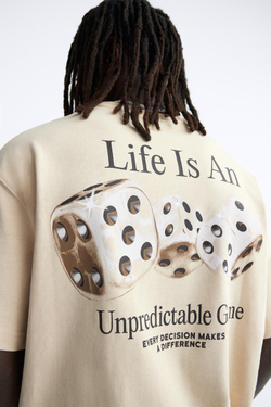 ZARA ФУТБОЛКА С ПРИНТОМ И НАДПИСЬЮ, ЭКРЮ