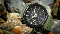 Часы Casio GA-2110SU-3AER
