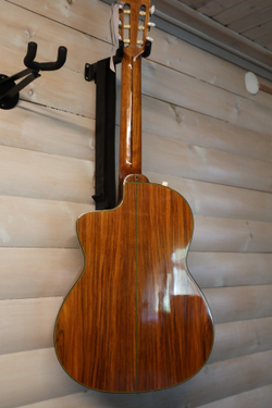 Гитара электроакустическая с нейлоновыми струнами  Jasmine TAKAMINE EC-28C