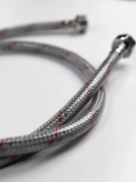 Гибкая подводка для воды в ПВХ оболочке 1/2" гайка-штуцер 120 cм, алюминиевая нить