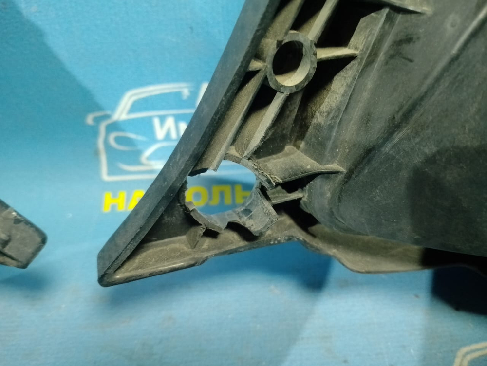 Стоп левый LEXUS GS300 1999