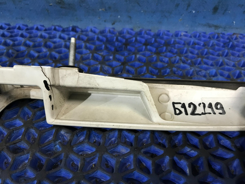 Ручка двери багажника TOYOTA CALDINA 2000-2002