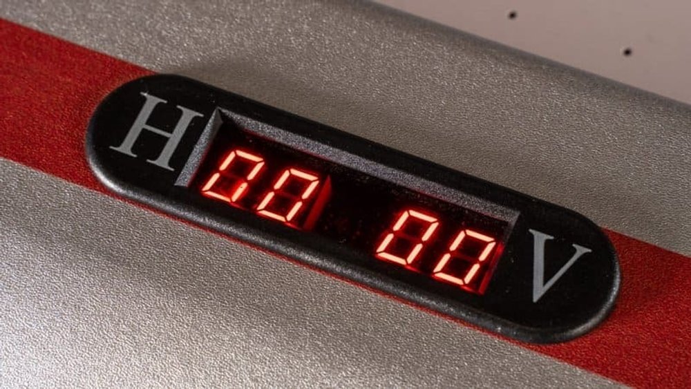 Игровой стол - аэрохоккей Striker 6 ф (183 х 102 х 79 см)