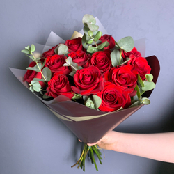 Букет "Эфи" (роза красная )