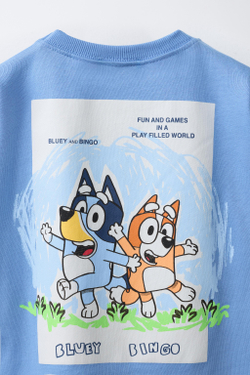 ZARA ФУТБОЛКА BLUEY © LUDO STUDIO, НЕБЕСНО-ГОЛУБОЙ