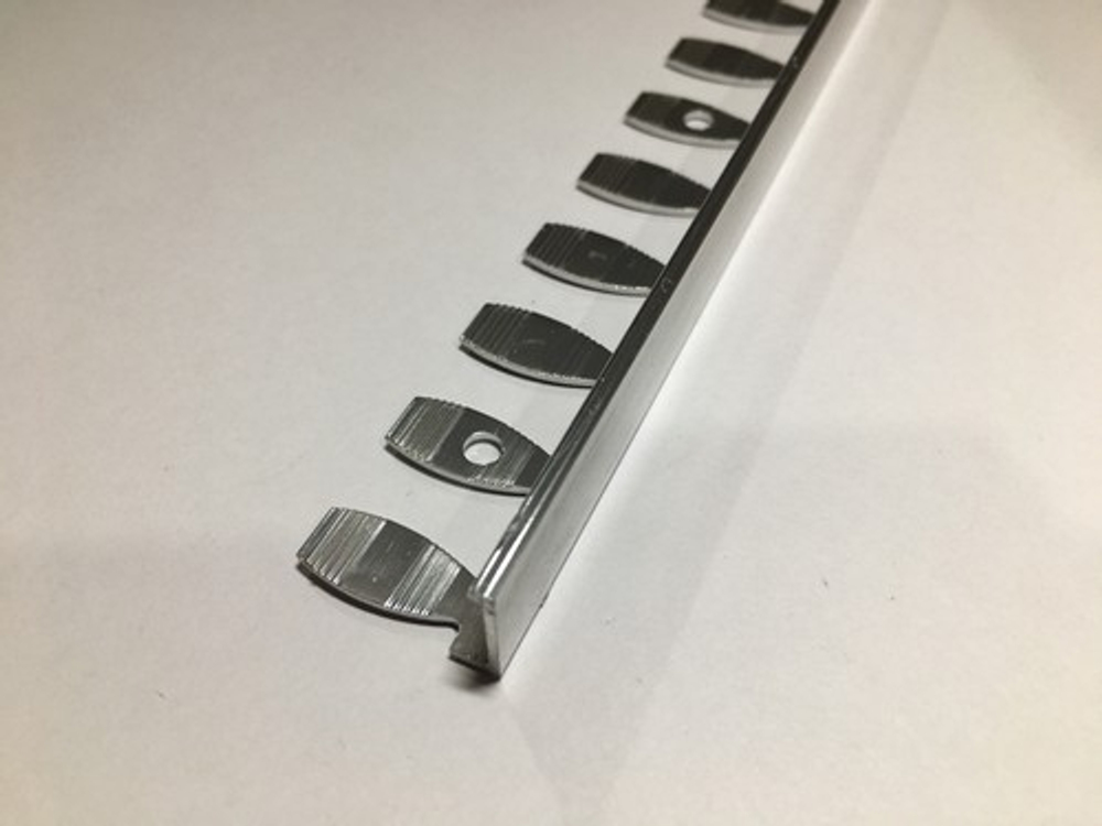 АПг 12мм "DO-4" 2,7м Серебро глянец Г-об. гибкий анод. алюм.