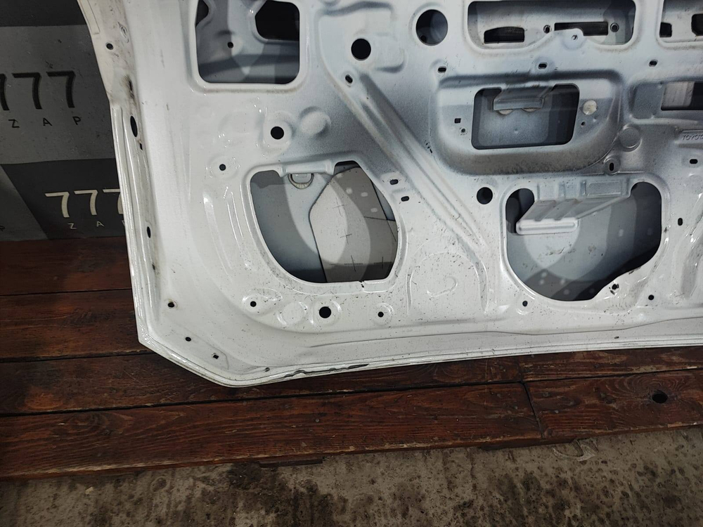 Крышка багажника Toyota RAV4 IV (XA40) 12-15 Б/У Оригинал 6700542460