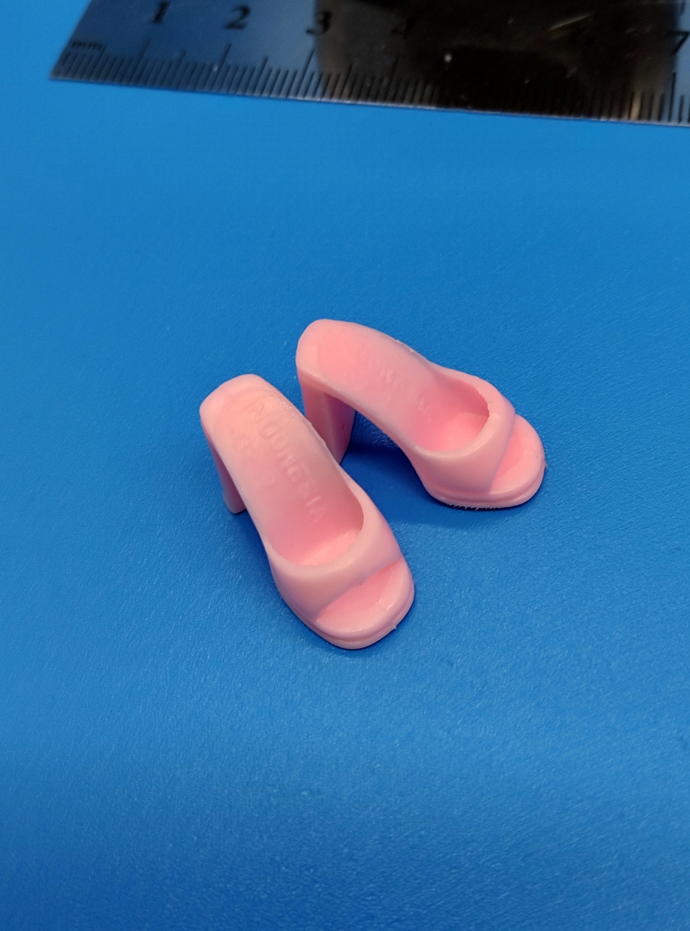 Обувь для куклы Барби 021493