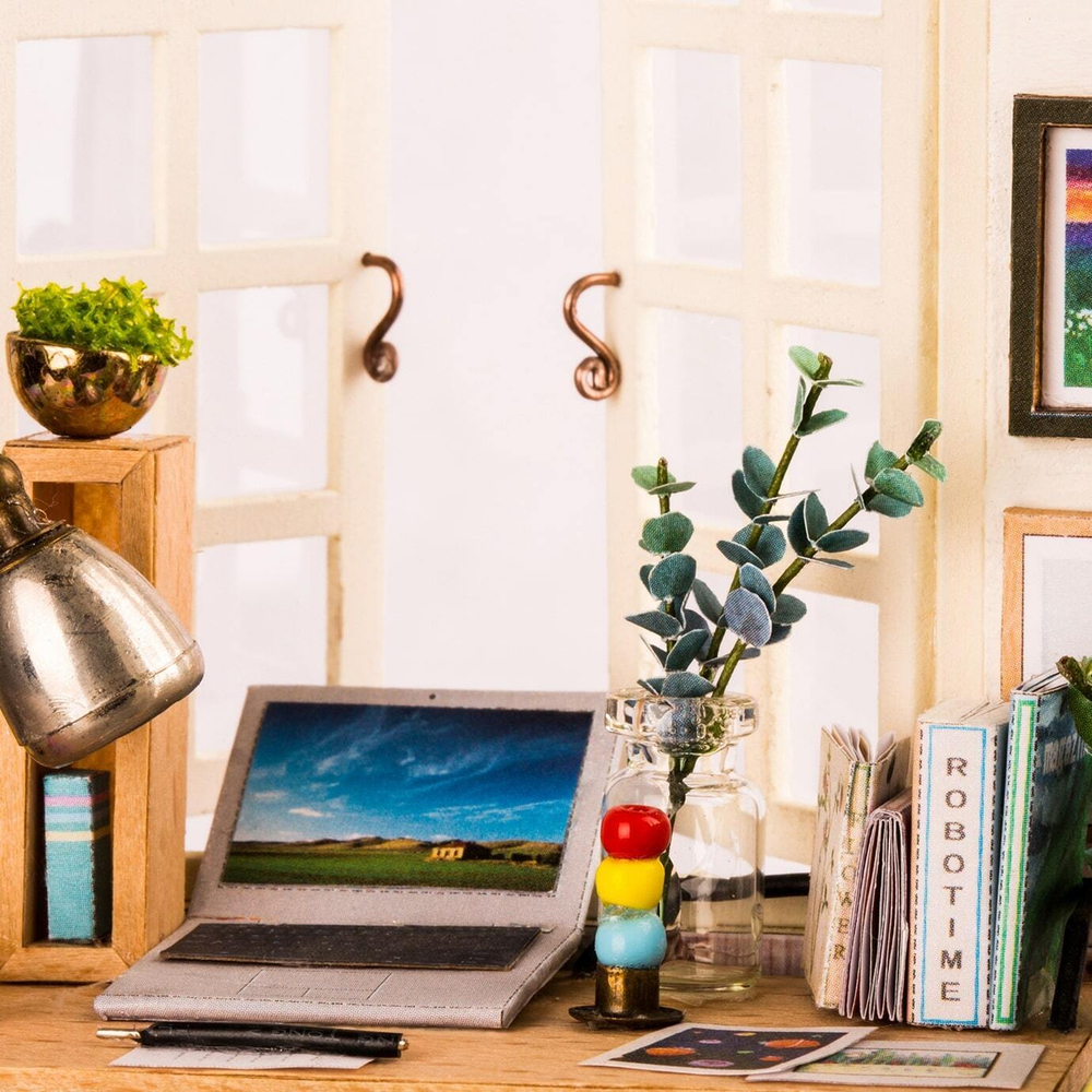 Кабинет SOHO Time от Rolife - Интерьерные конструкторы-румбокс, сборная модель