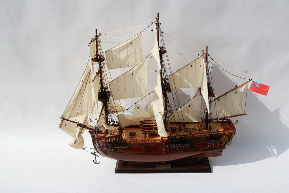 Van Der Heijden Модель парусника "HM Bark Endeavour", Англия