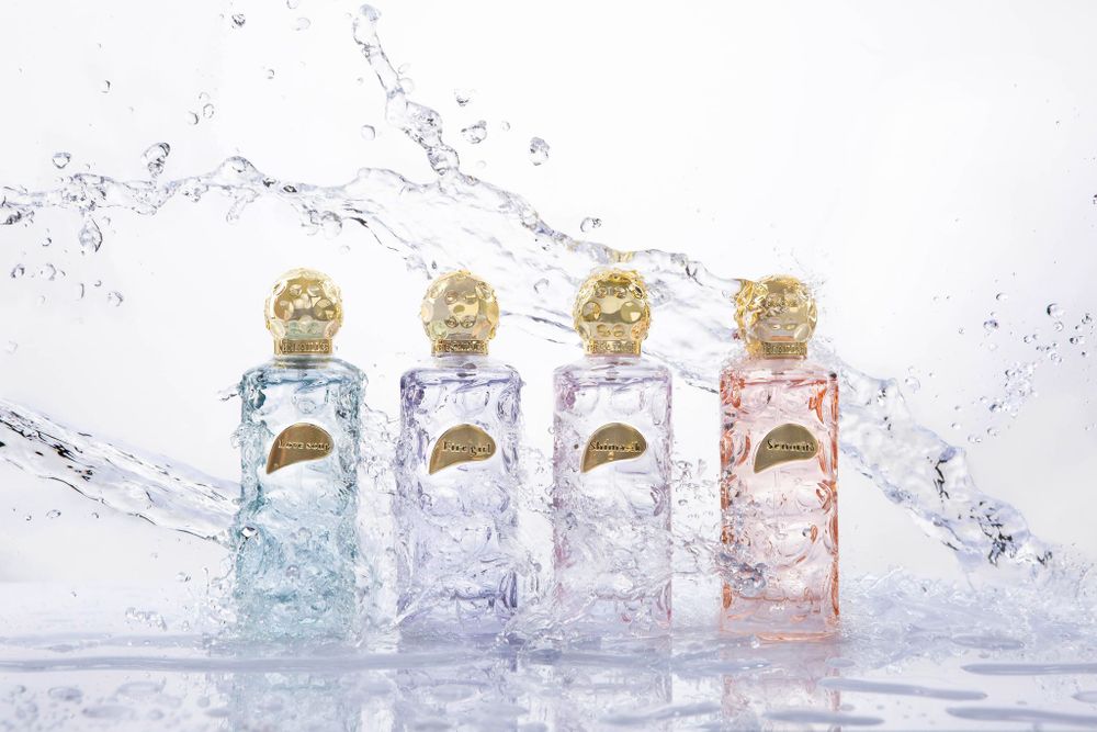 Versailles Fire Girl