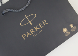 Фирменный бумажный пакет Parker