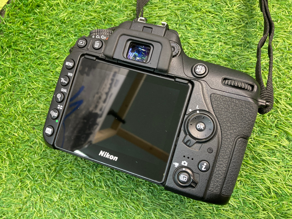 Nikon D7500 4.000 кадров