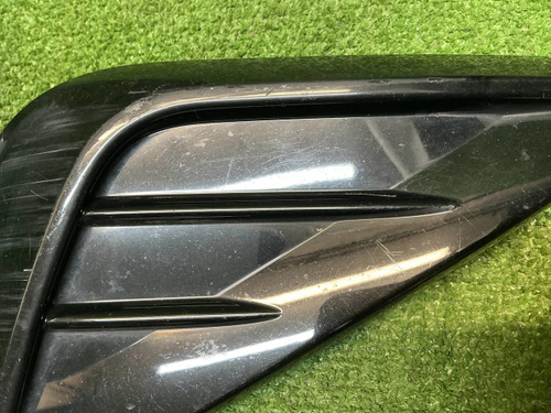 Решетка переднего бампера правая VW Tiguan 2 20-нв