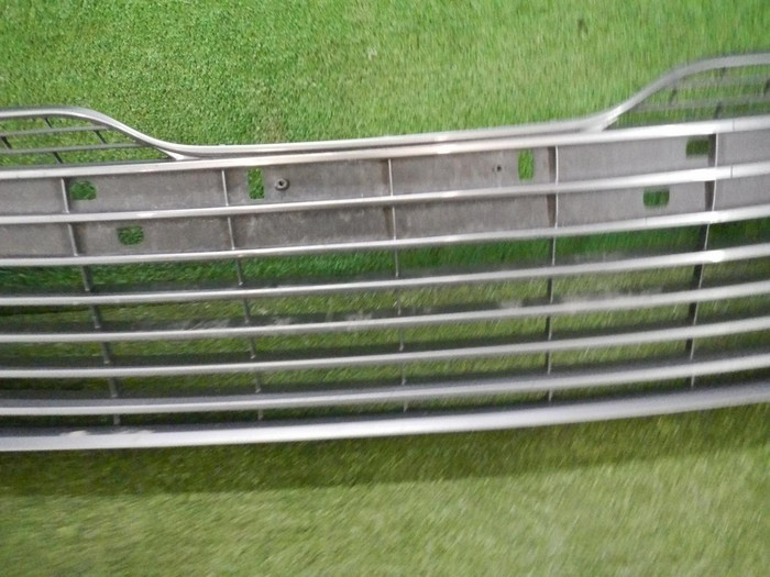 Решетка переднего бампера Toyota Camry xv70 (2017-2021)