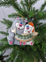 Котики рыбаки ёлочная игрушка из фарфора