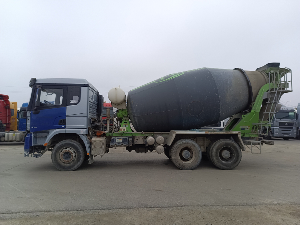 Shacman (Shaanxi) SX* 6x4 Автобетоносмеситель SX5258GJB6R384 (Дизельный, 9,7 л, 329 л.с., МТ)