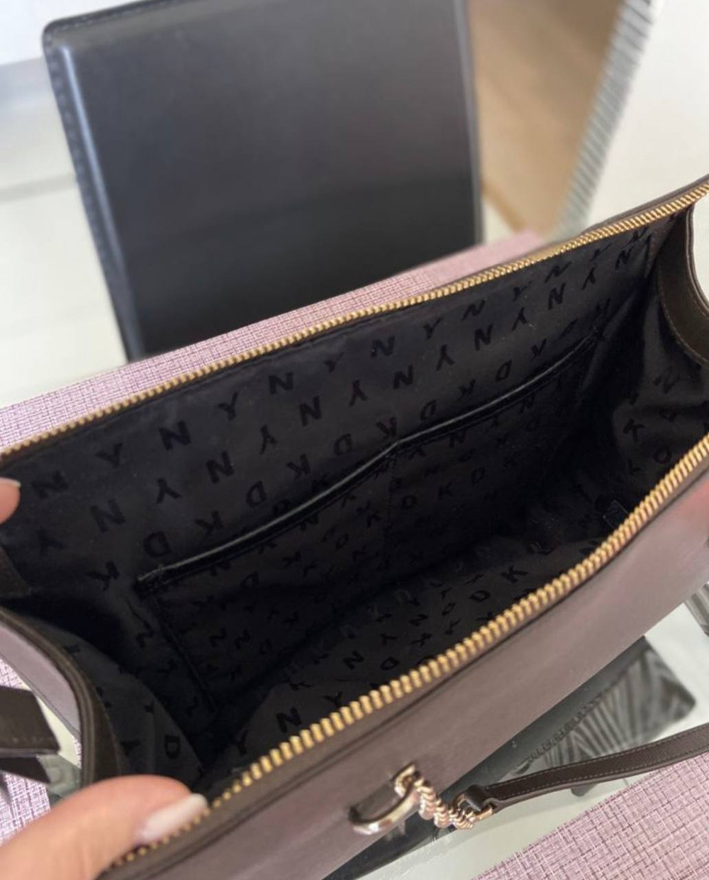 Сумка DKNY