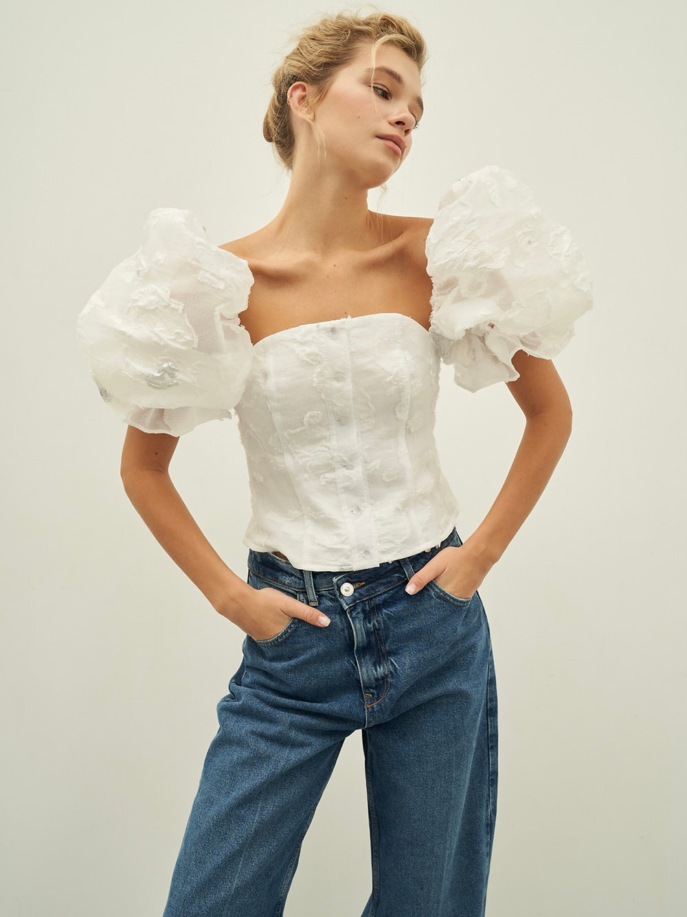 Daisy white top - Abituworld