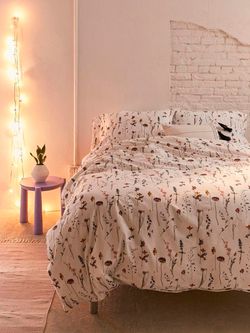 Простынь "Маргарита (малая)" 240х215 см Сказка сатин