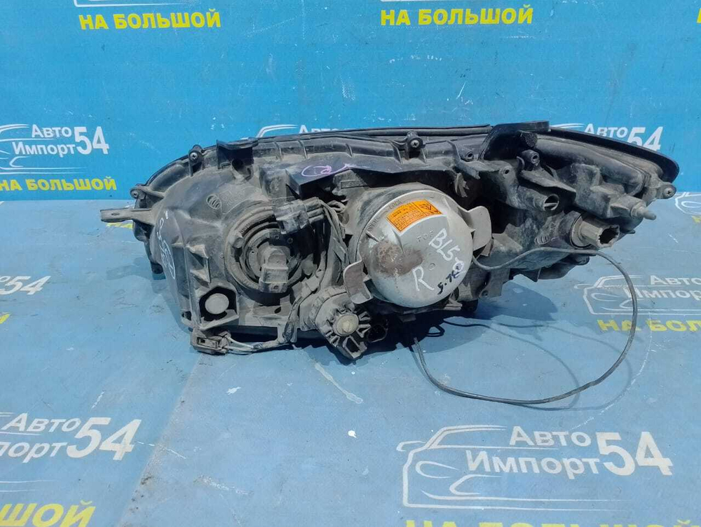 Фара передняя правая SUBARU LEGACY 2005