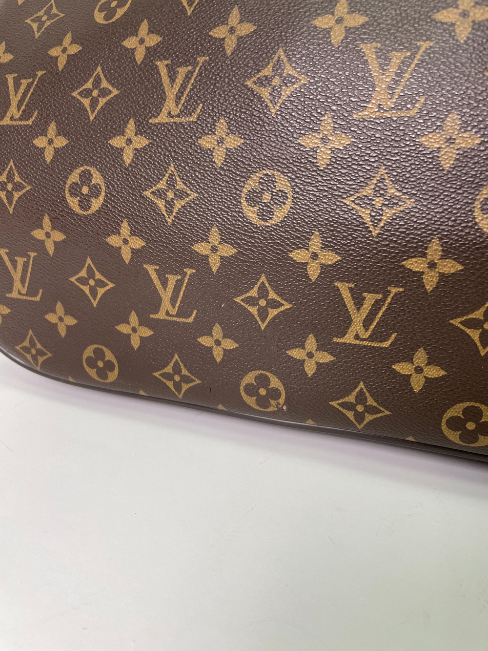Дорожная сумка на колёсах с ручкой Louis Vuitton