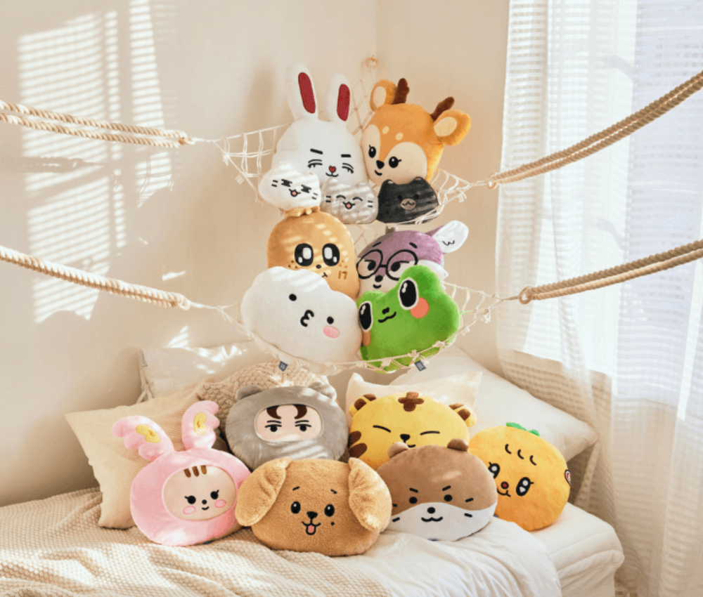 Подушка SEVENTEEN - MINITEEN Face Cushion