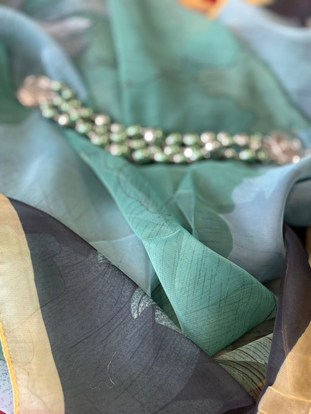 Браслет на магните /элитная бижутерия