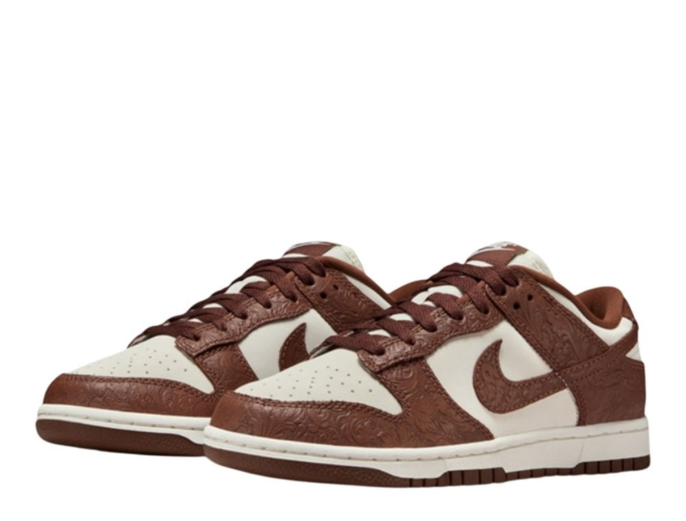 Кроссовки Nike Dunk Low Sail/Fauna Brown/Sail/Metallic Gold