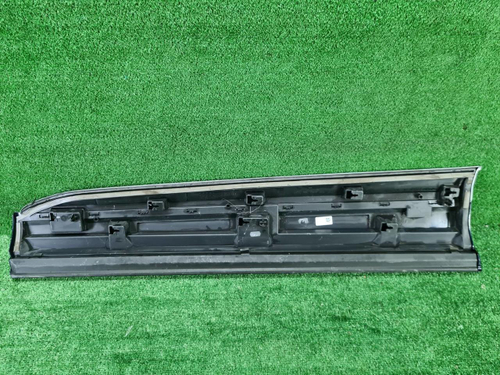 Накладка двери передняя правая Audi Q7 2 (2015-н.в.)