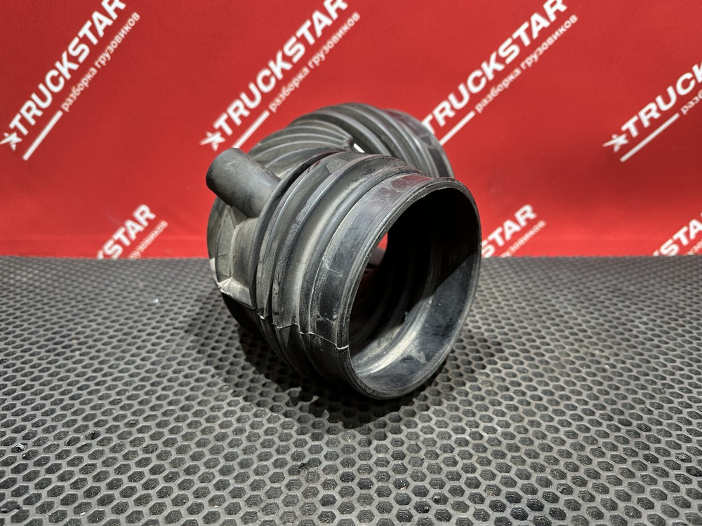 Патрубок воздушного фильтра