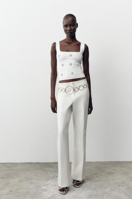 ZARA ТОП ИЗ ЭЛАСТИЧНОЙ ТКАНИ С ЦВЕТОЧНОЙ ВЫШИВКОЙ, БЕЛЫЙ