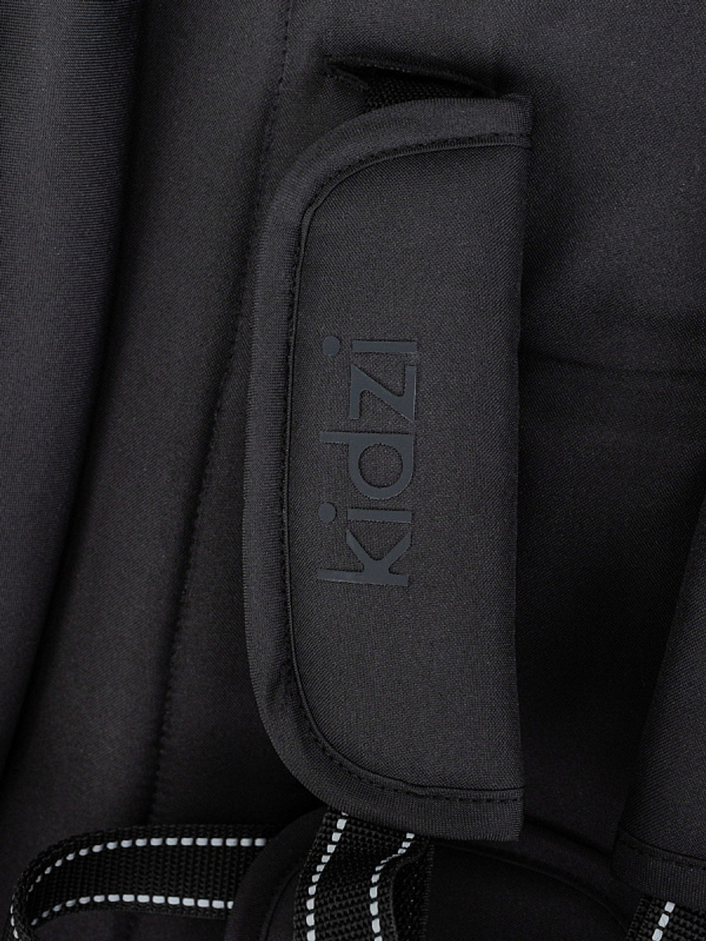 Прогулочная коляска Kidzi Breezy черная